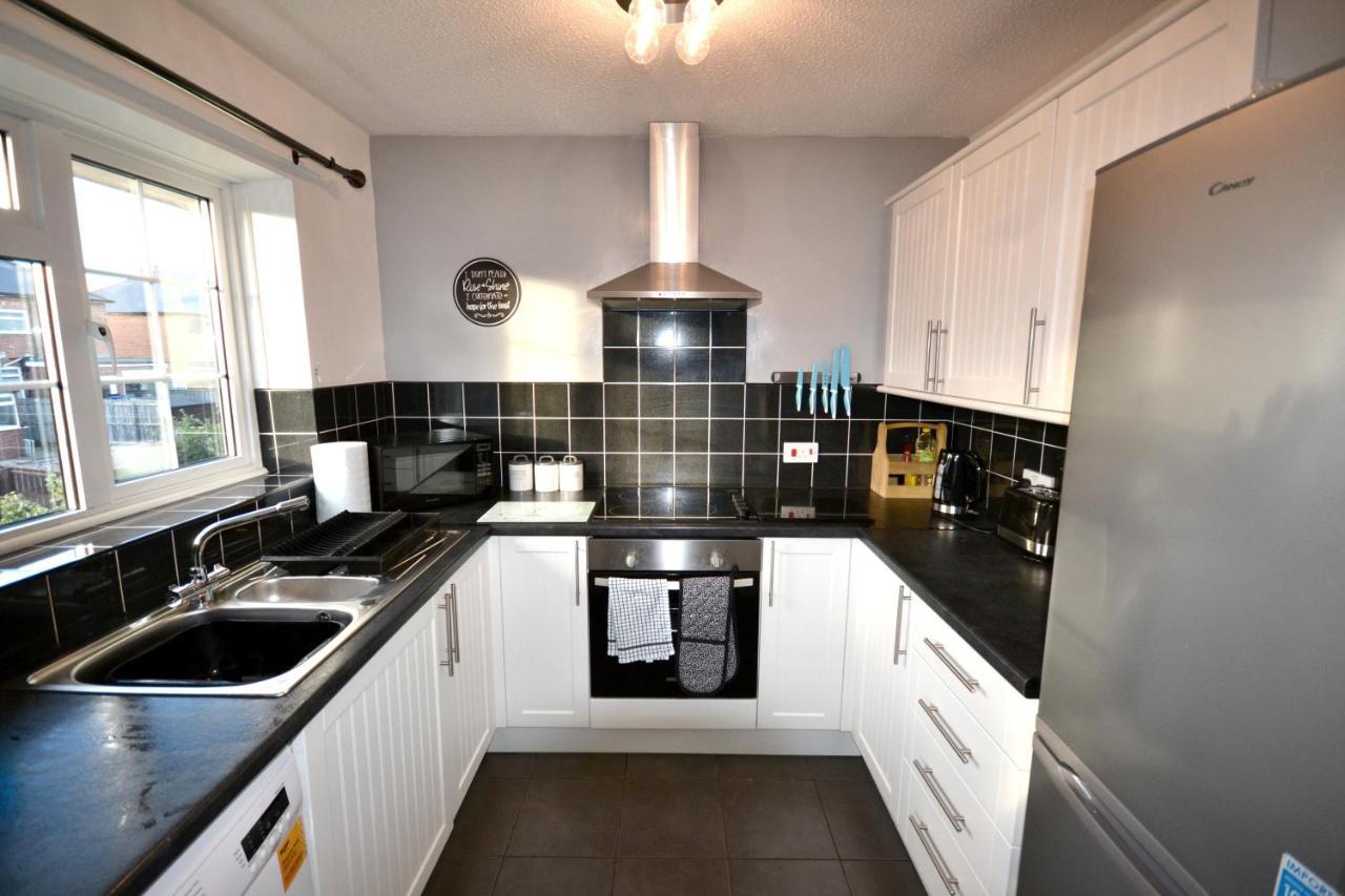 Redmire - 2 Bed 1St Floor Flat Overlooking Green Leilighet Darlington  Eksteriør bilde