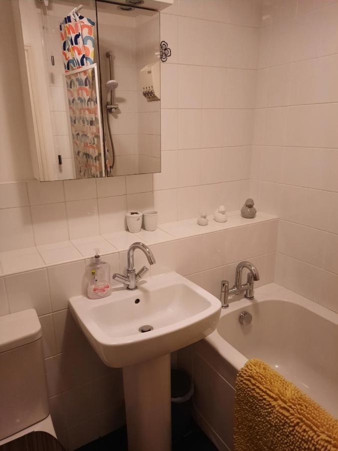 Redmire - 2 Bed 1St Floor Flat Overlooking Green Leilighet Darlington  Eksteriør bilde